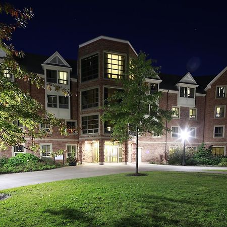 Mount Allison Summer Accommodationsサックビル エクステリア 写真